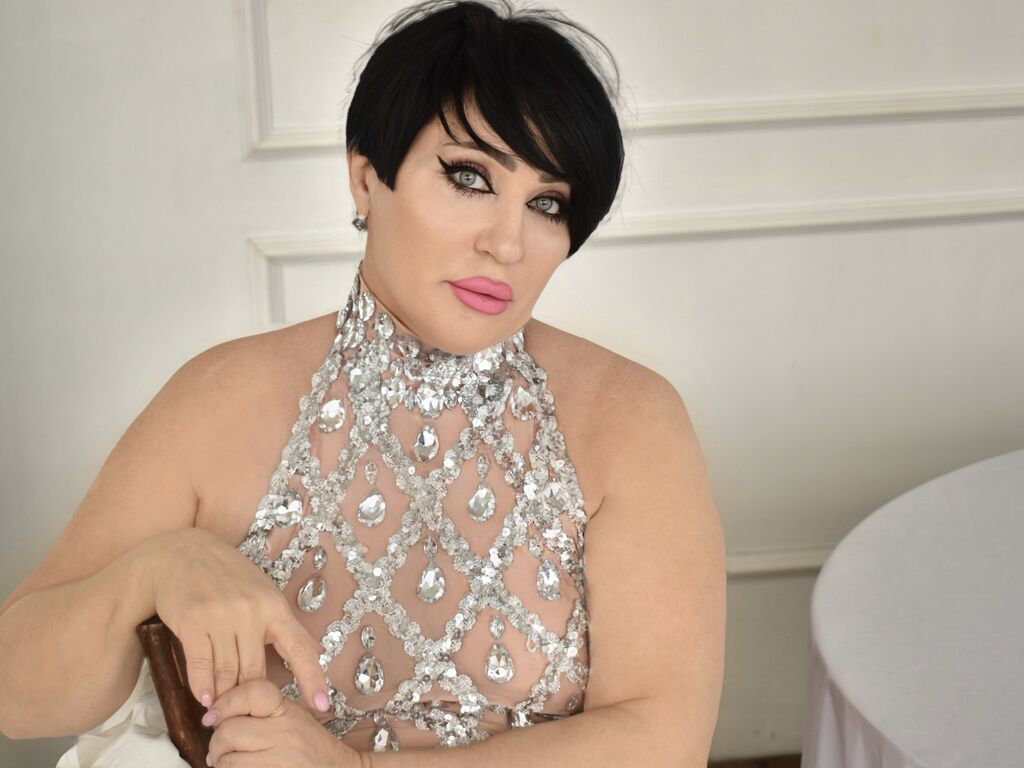 KiraTempt LiveJasmin