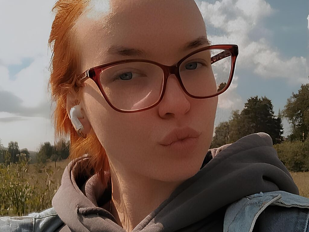 KitsuuNe LiveJasmin