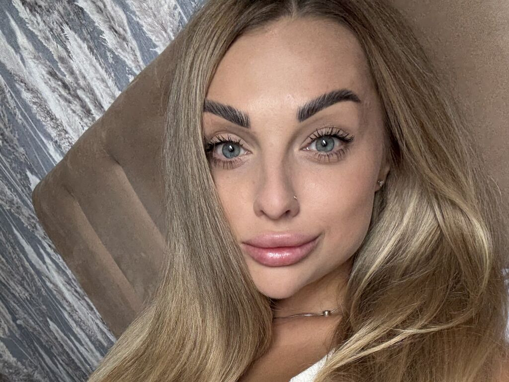 KristinaAuraI LiveJasmin