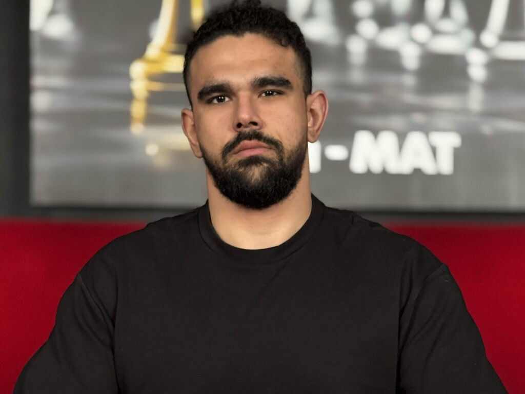 KysonRhodes LiveJasmin