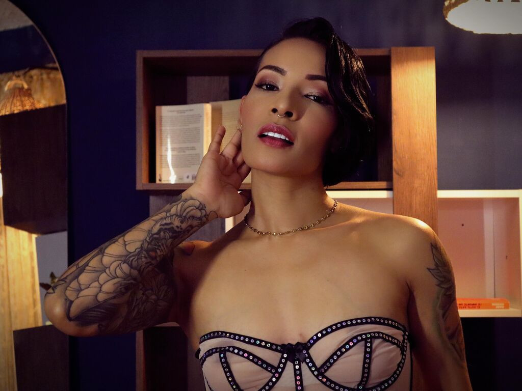 LadyRussell LiveJasmin