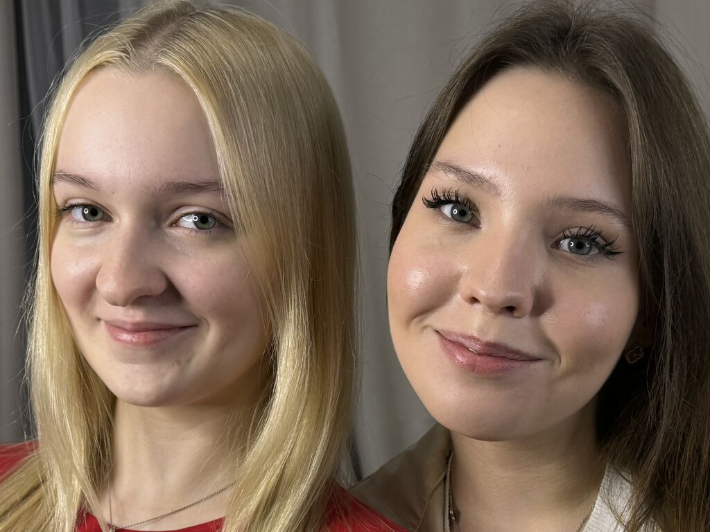 LannieAndMadalin LiveJasmin