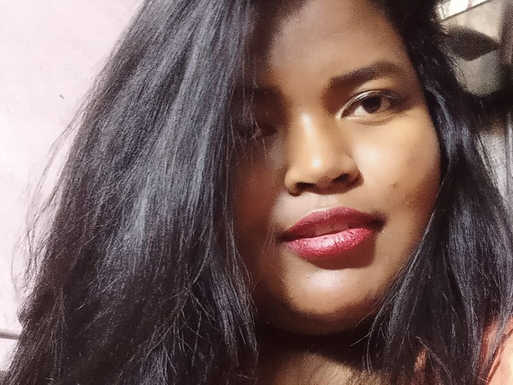 LareineEstrella LiveJasmin