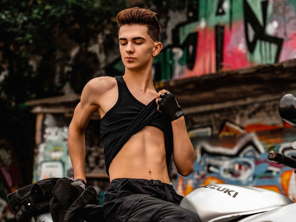 LarryProject LiveJasmin