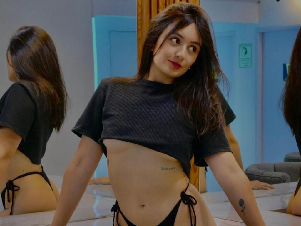 LauyMaury LiveJasmin