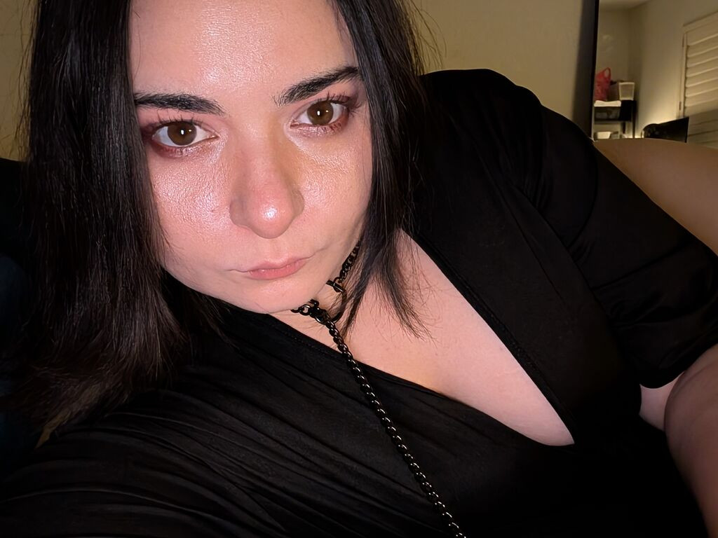 LavanaMaroon Desnudo