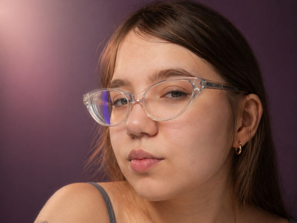 LaviniaSele LiveJasmin