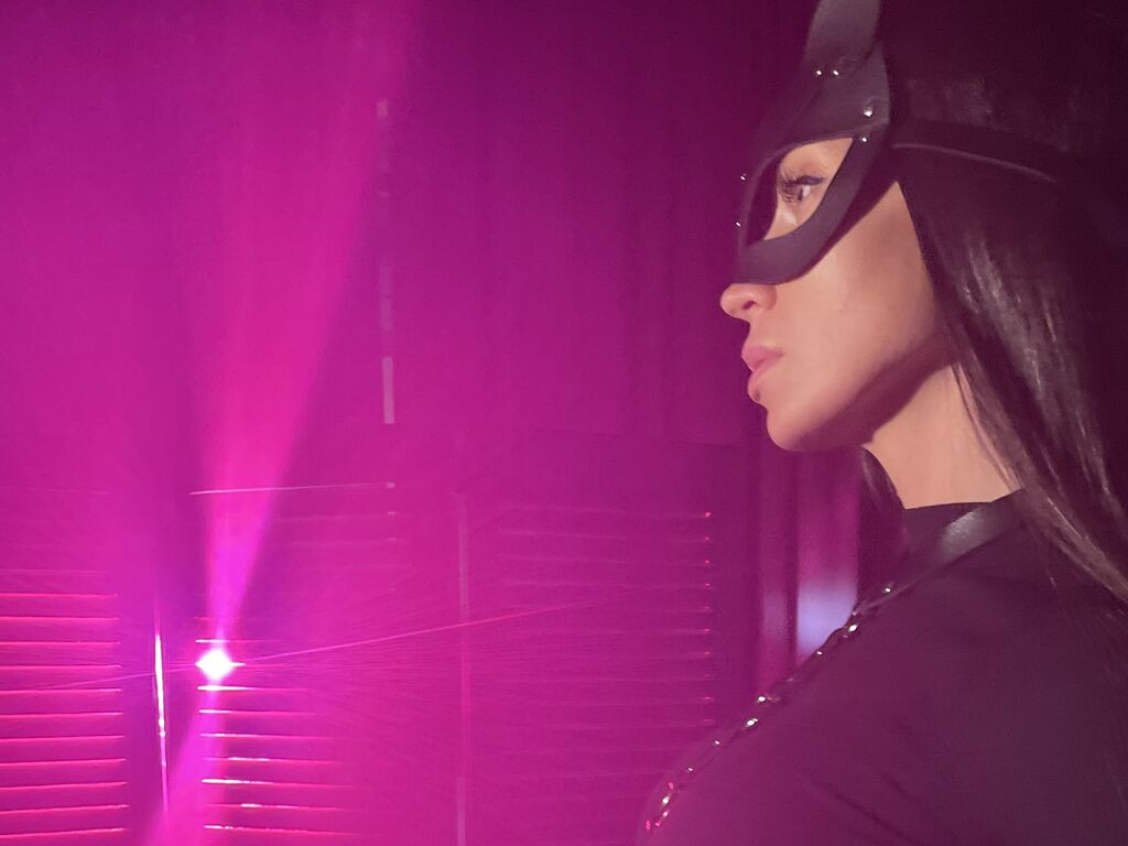 LeilaNyman LiveJasmin