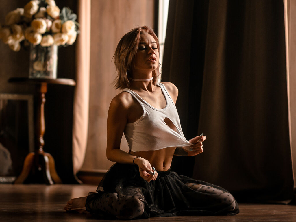 LeilaReal LiveJasmin