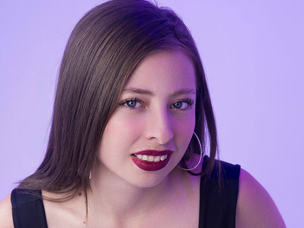 LennaPhillips LiveJasmin