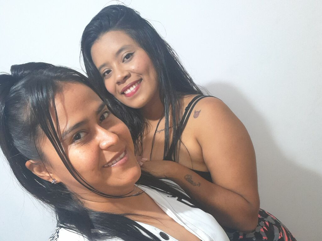 LeonahAndJazzlin LiveJasmin