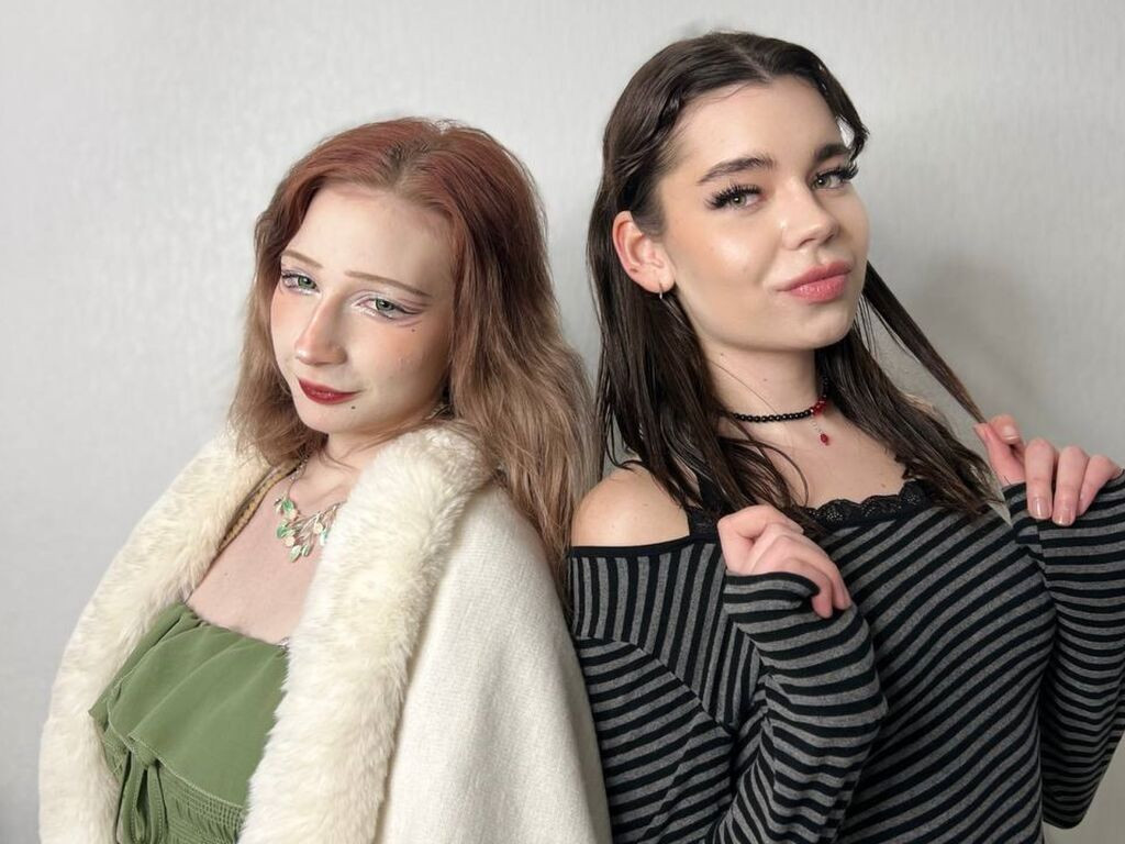 LeonilaAndDahlia Nude