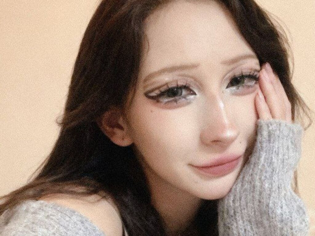 LeonilaHamel LiveJasmin