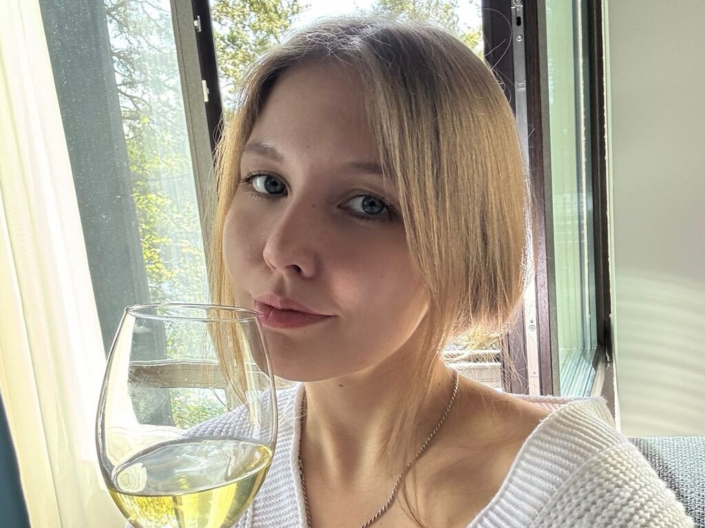 LerianaMakmillan LiveJasmin