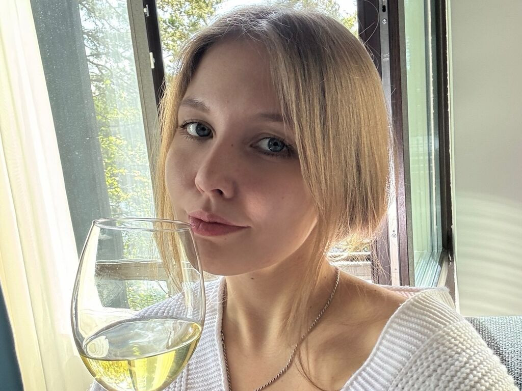 LerianaMakmillan Nude