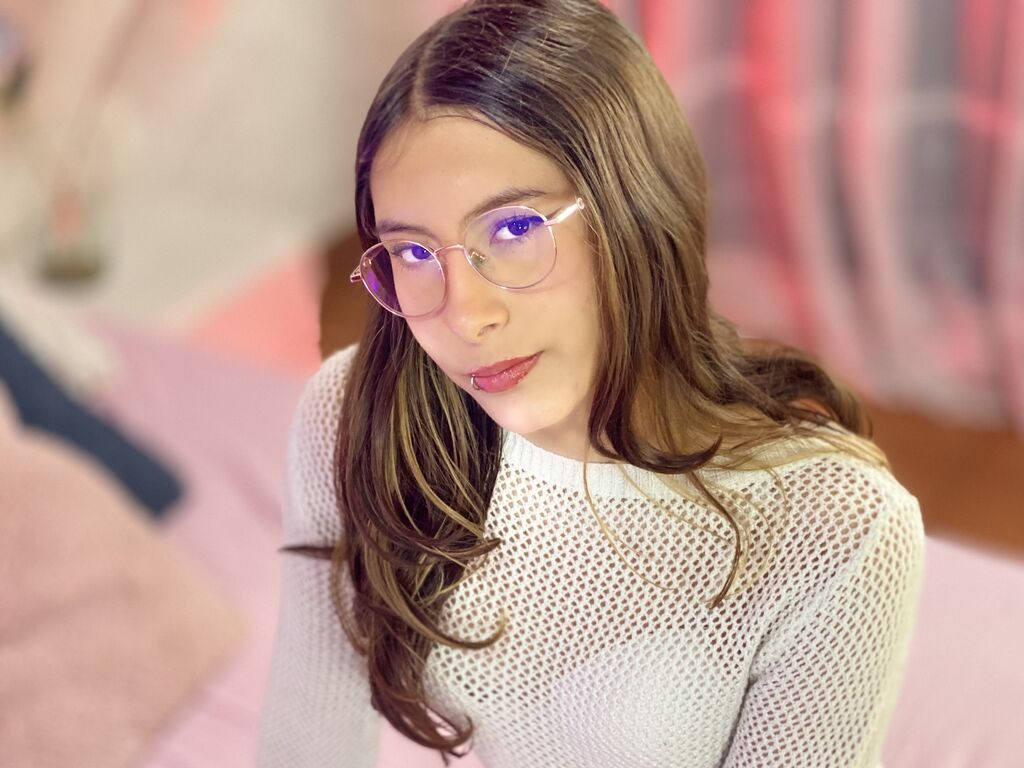 LianaMaya LiveJasmin