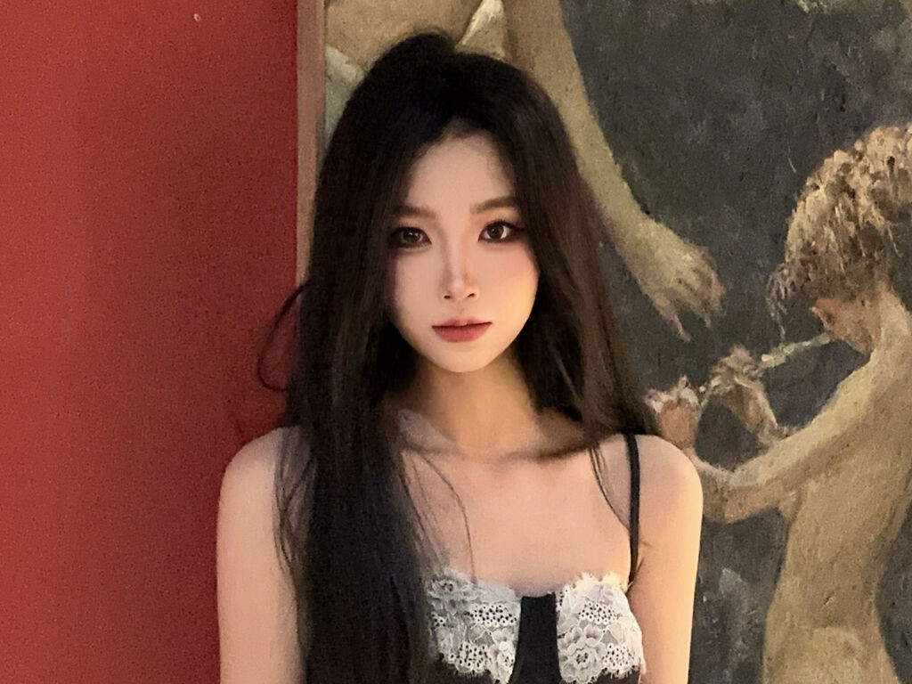 LianaYu LiveJasmin