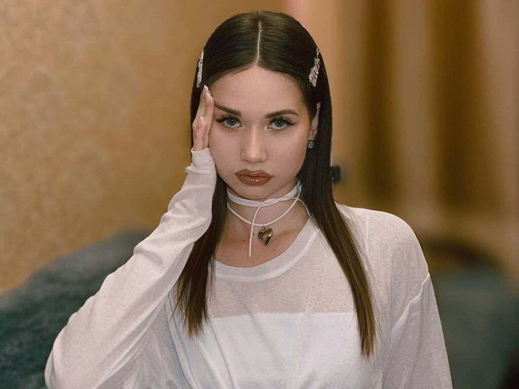 LianneSanots LiveJasmin