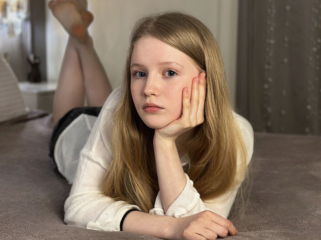 LilianHoward LiveJasmin