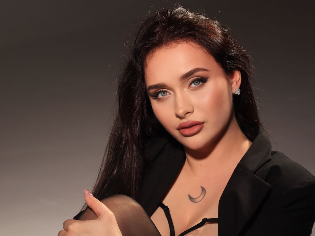 LillianaMoon LiveJasmin