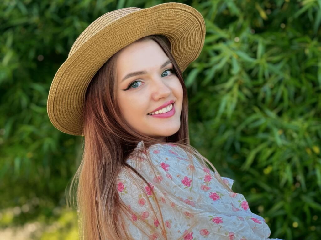LinaRose LiveJasmin