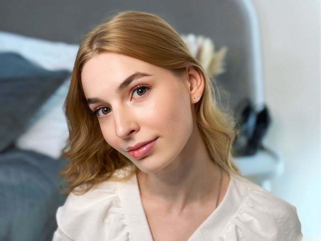 LinaVale LiveJasmin