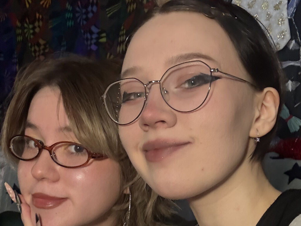 LinaandLara LiveJasmin