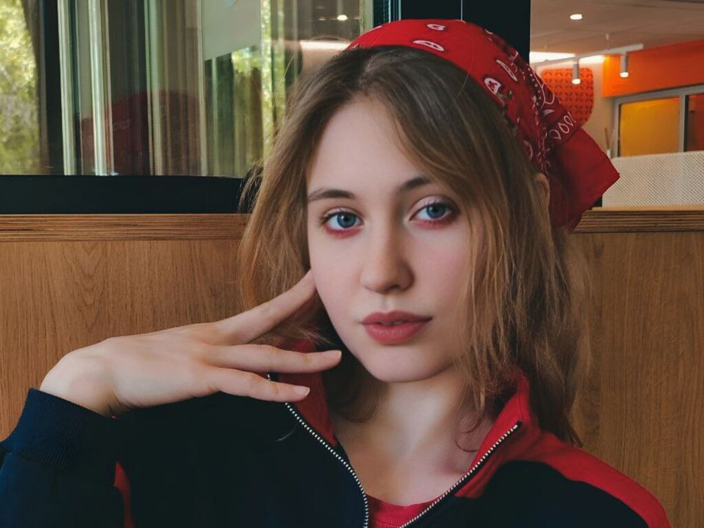LinnAsh LiveJasmin