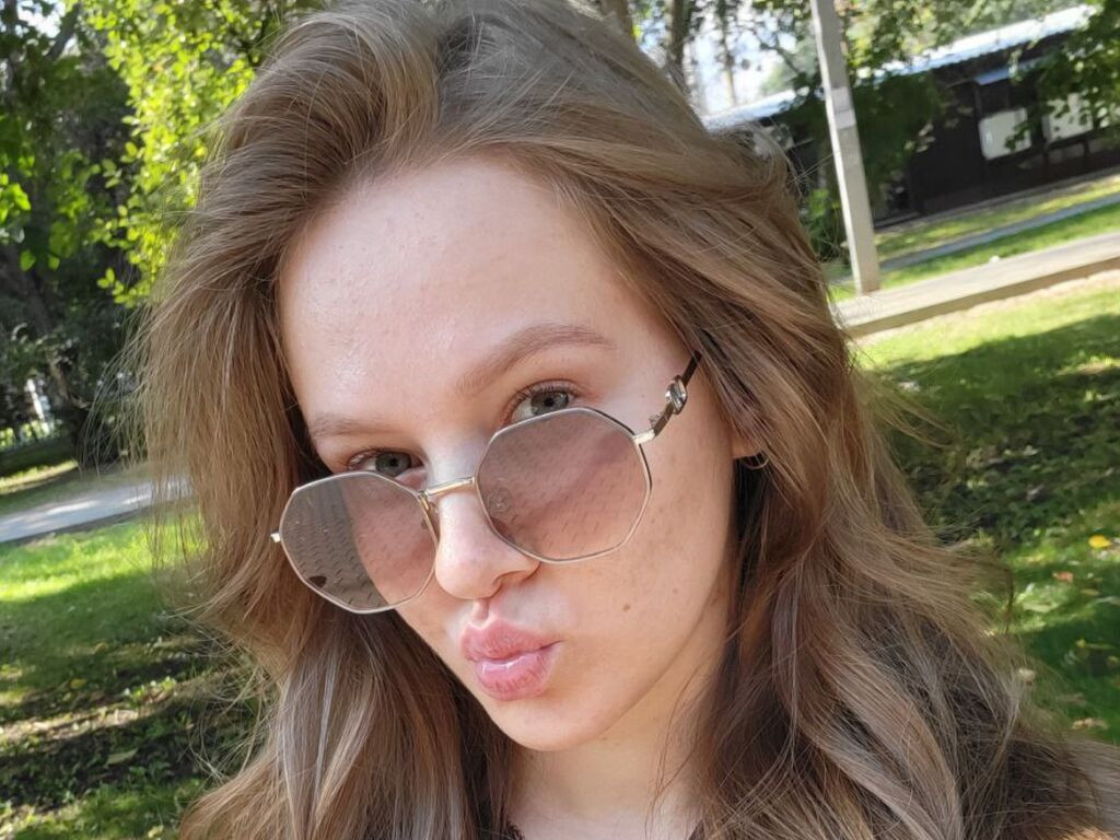 LinnLeitz LiveJasmin