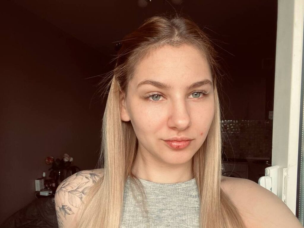 LinneaBrackbill Nude