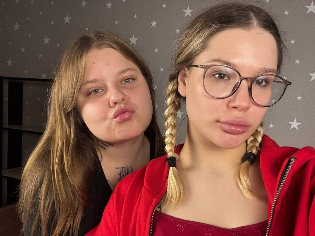 LisaAndRiza LiveJasmin