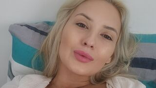 LisaBenette Cam