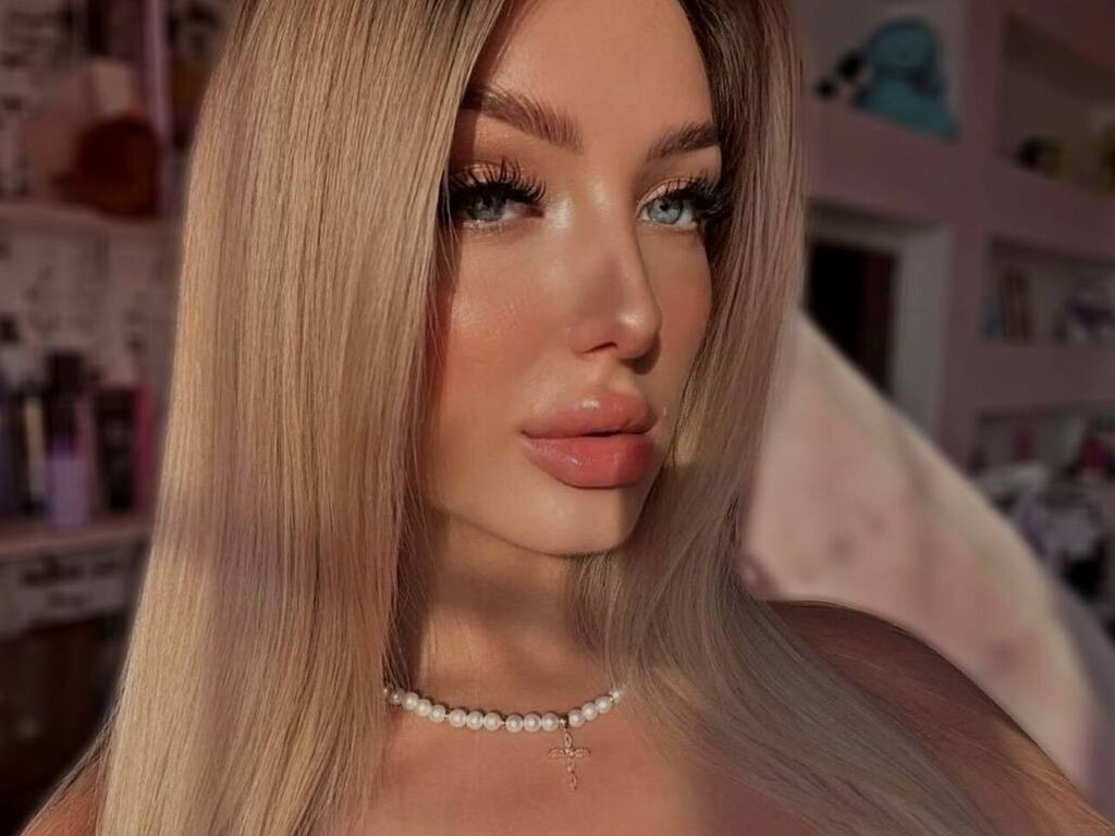 LisaLewisa LiveJasmin