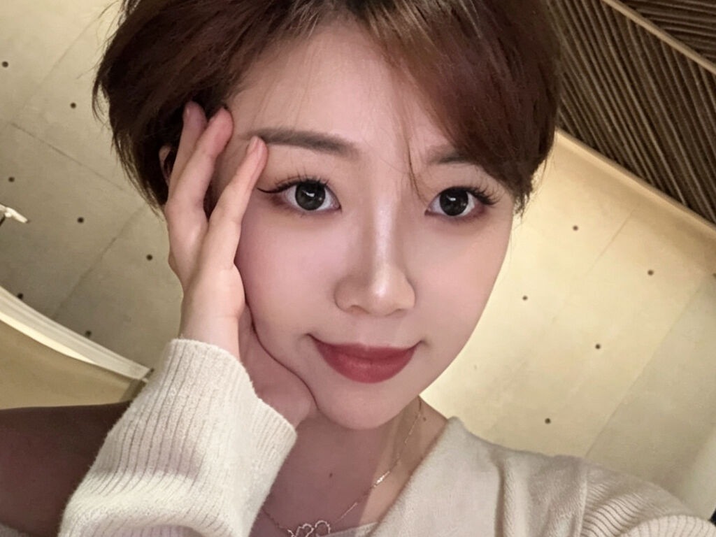 LishaYu LiveJasmin