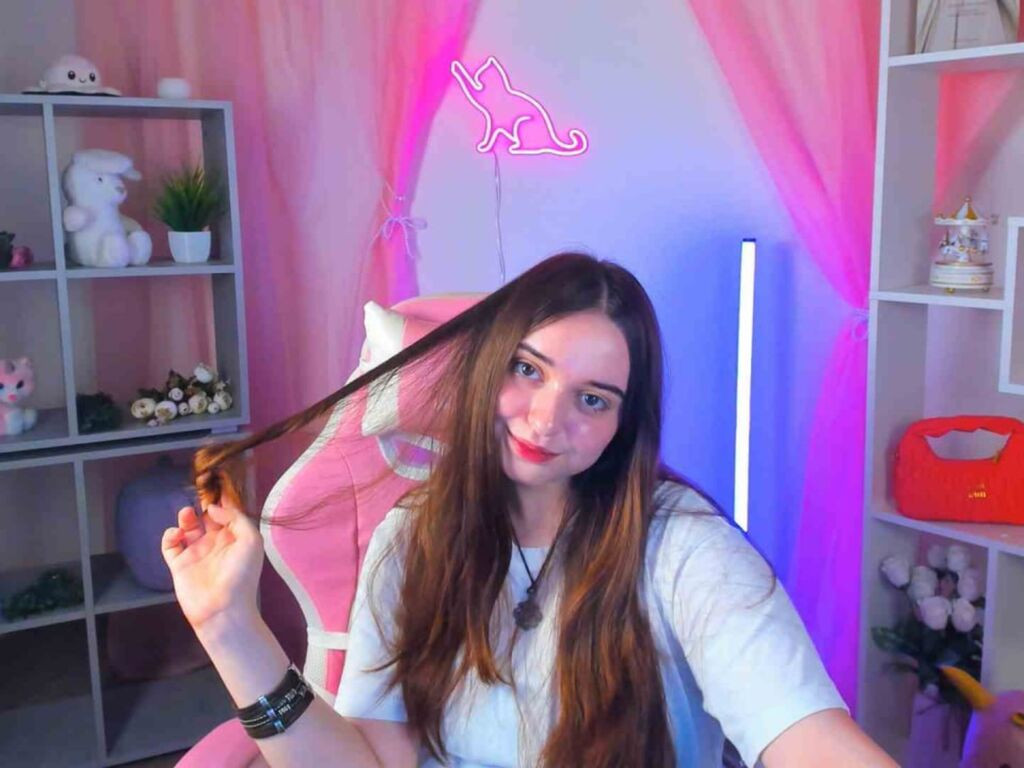 LiyaRavenswood LiveJasmin