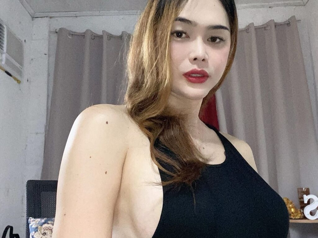 LoraLoore LiveJasmin