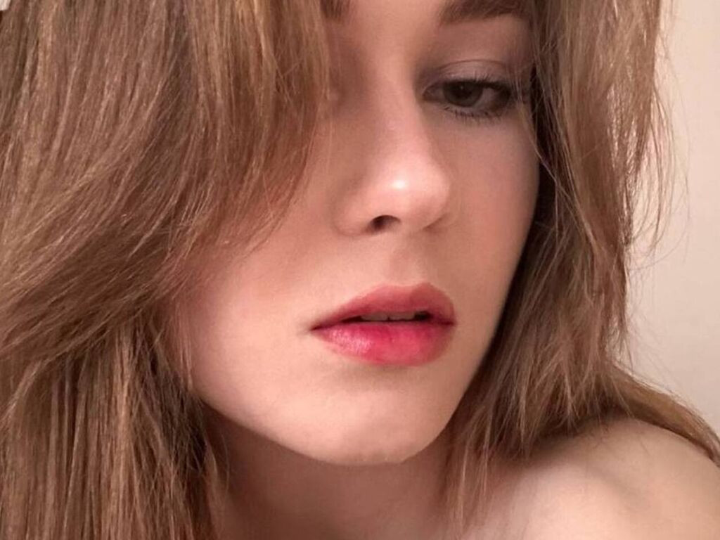 LorettaBattersby Desnudo