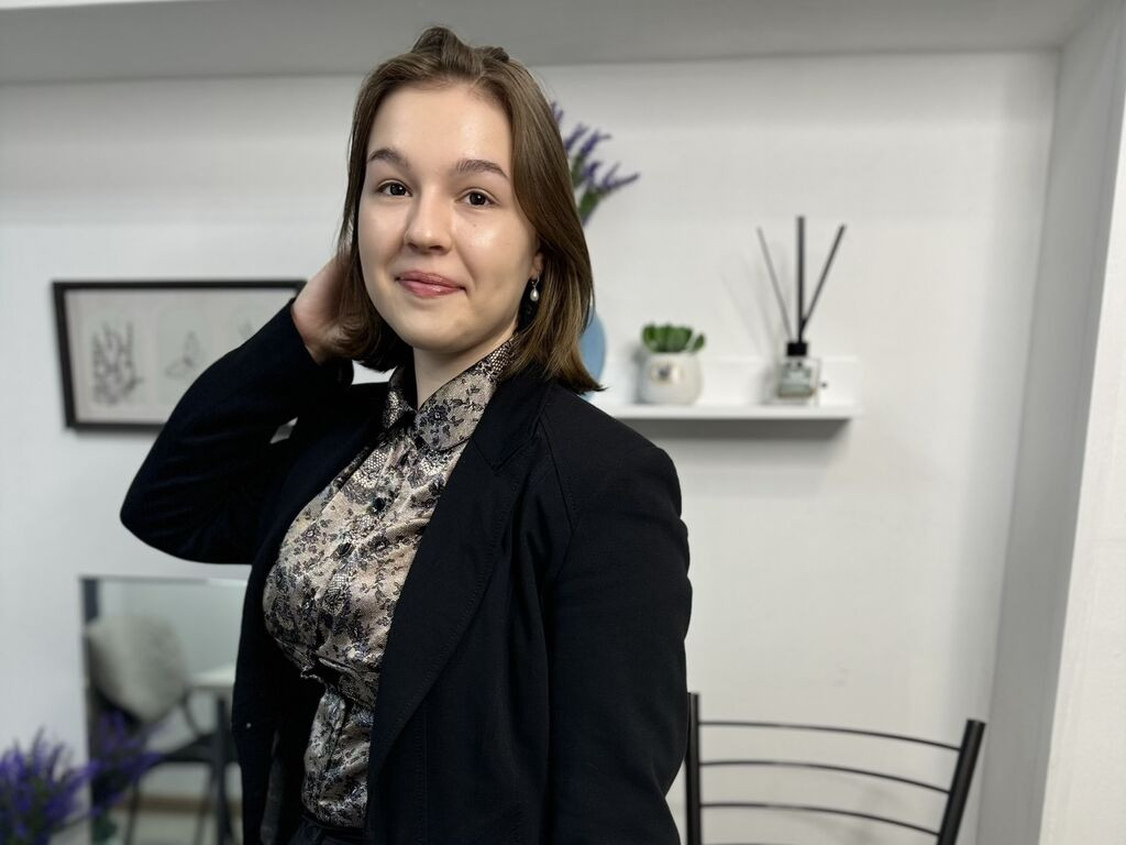 LornaElson LiveJasmin