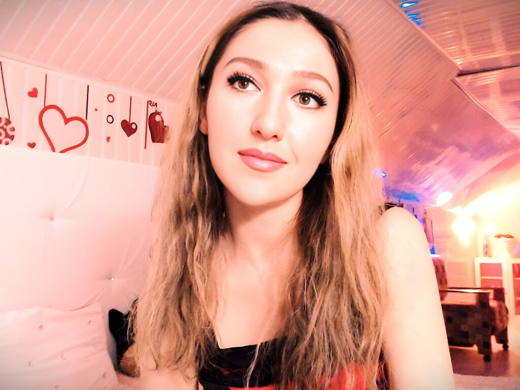 LoveraFenixan LiveJasmin