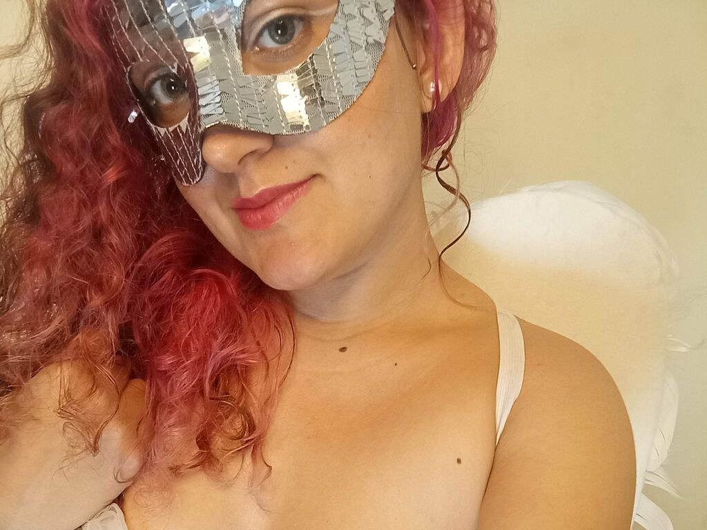LuanaWinner LiveJasmin