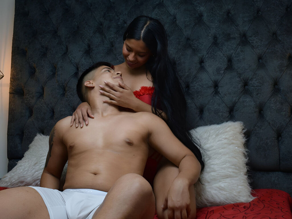 LuciaAndTomas LiveJasmin