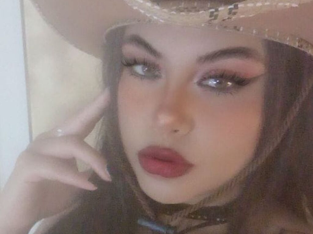 LucianaRous LiveJasmin