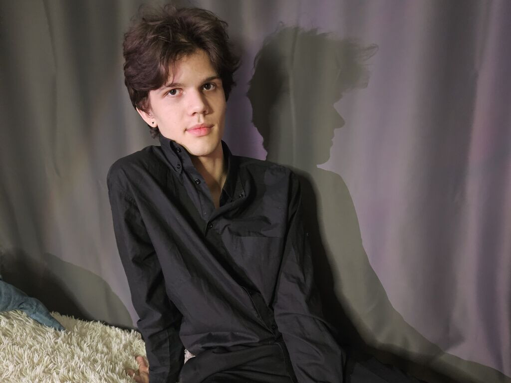 LuciusMorris LiveJasmin