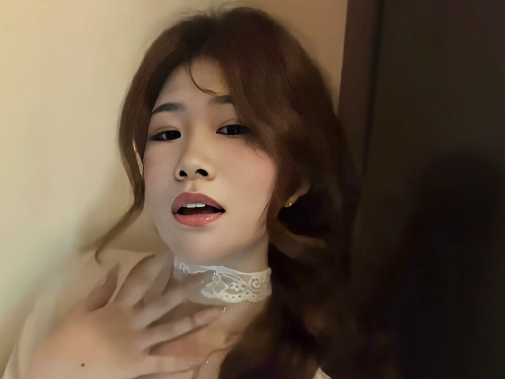 LucyJohn LiveJasmin