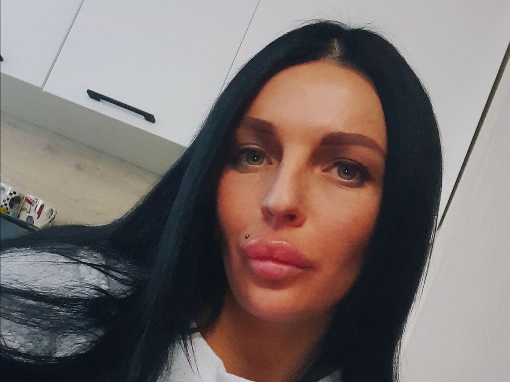 LudmilaLin LiveJasmin