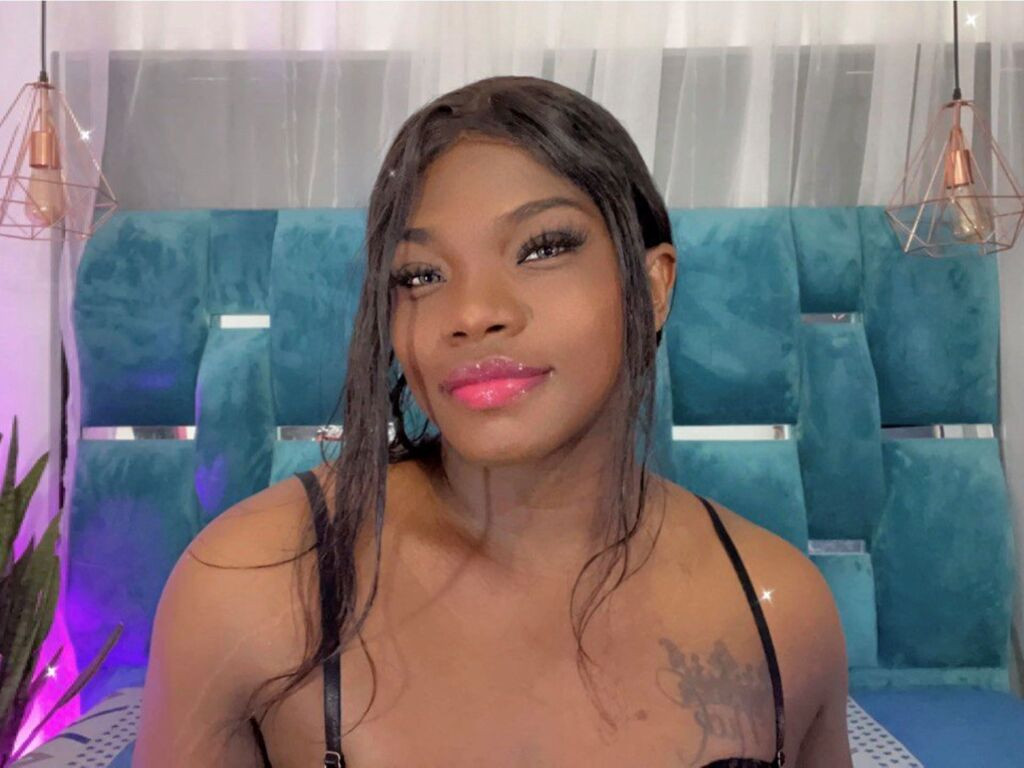 LuisaHughes LiveJasmin
