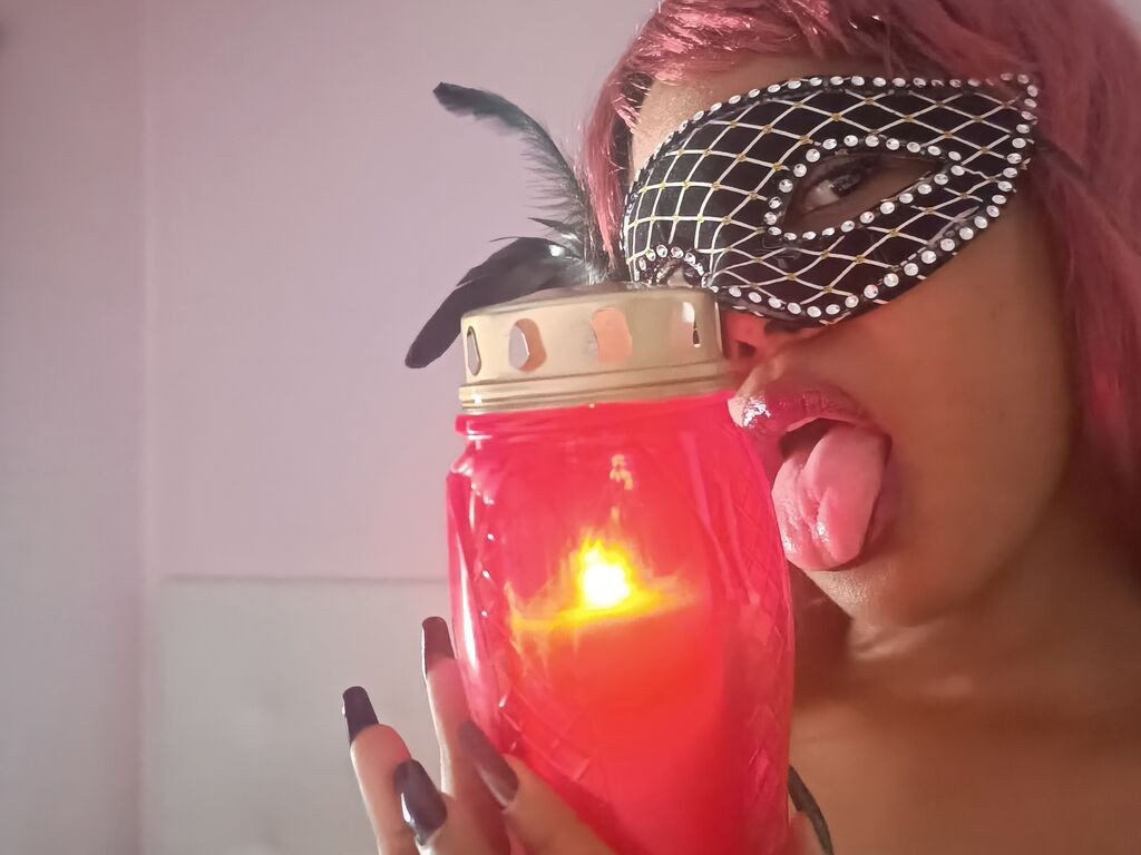LunaBelmett LiveJasmin