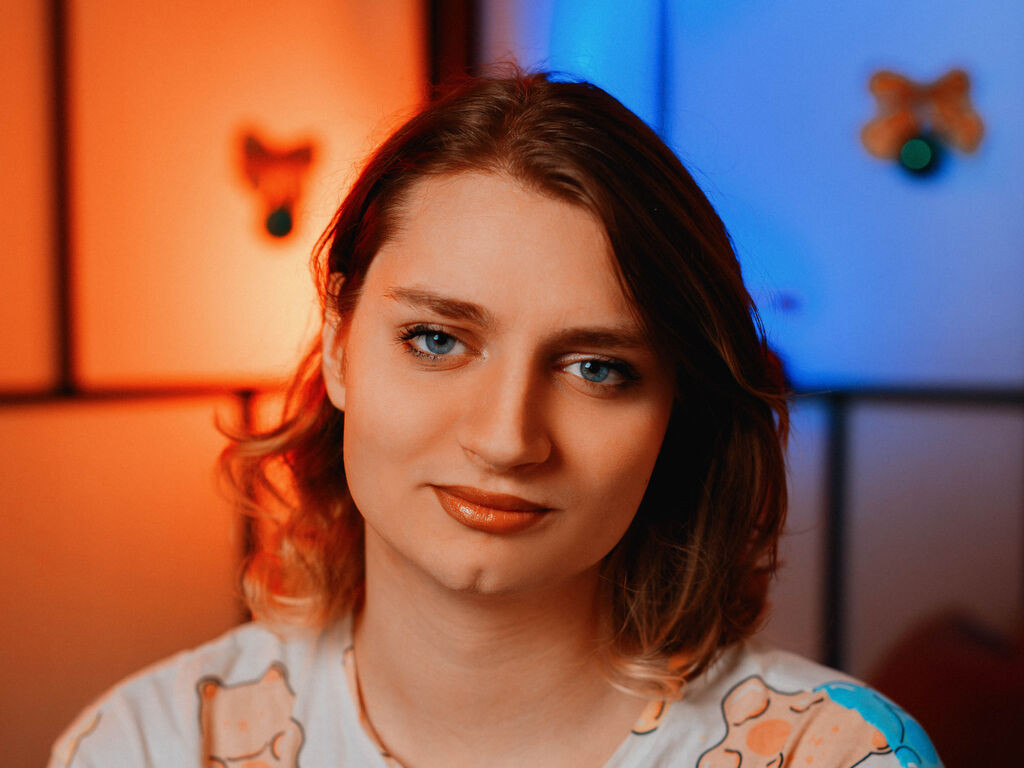 LunaBennety LiveJasmin