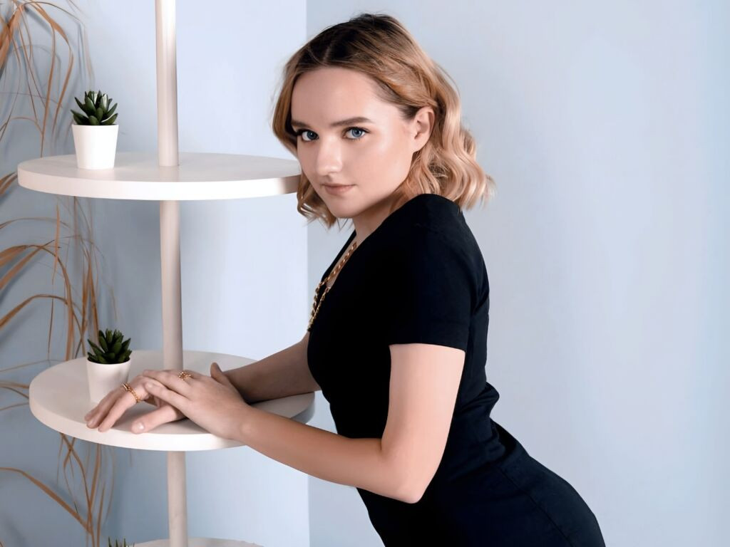 LunaFrosen LiveJasmin