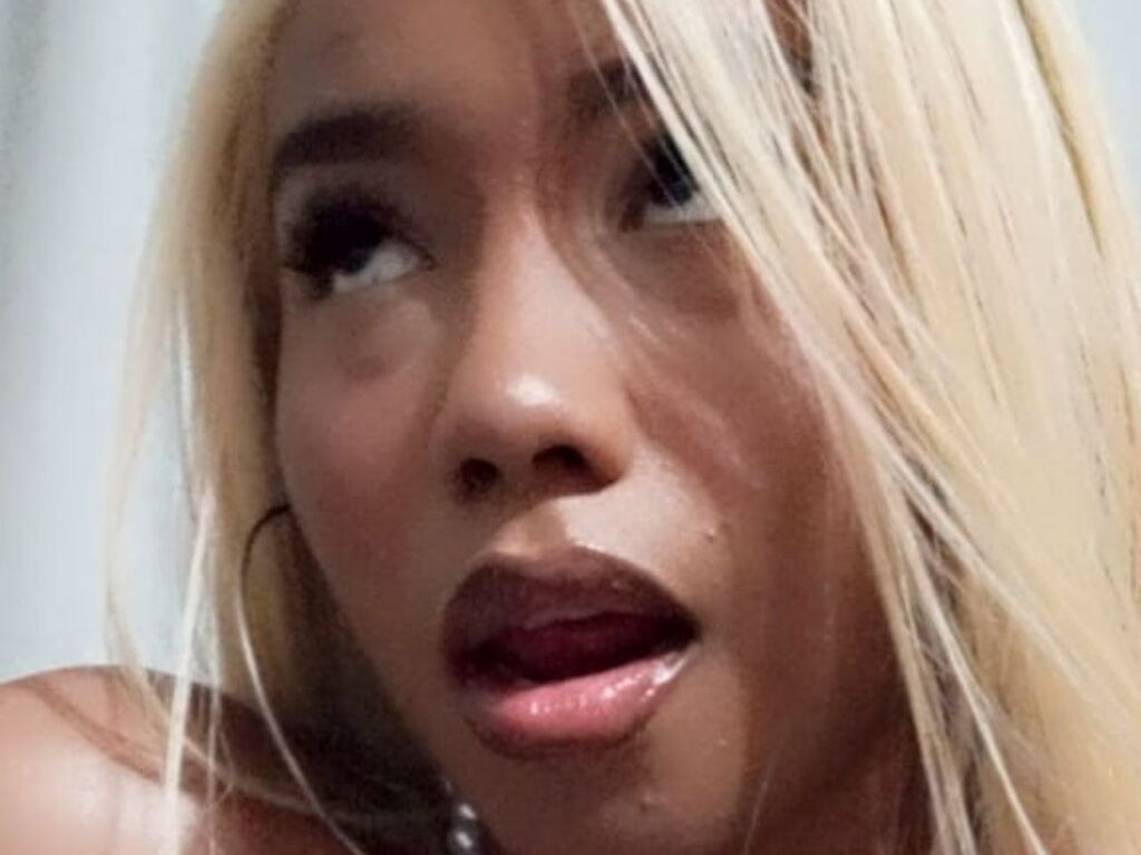 LunaOuwens LiveJasmin